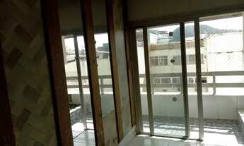 Imagem 3: Apartamento para venda possui 68 metros quadrados com 2 quartos em Copacabana - Rio de Jan