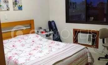 Imagem 6: Apartamento de frente com sacada e churrasqueira