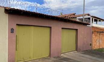 Imagem: Vende-se casa no Carmelo