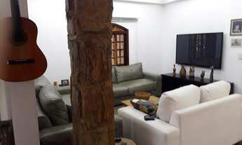 Imagem 2: Sobrado para venda com 282 metros quadrados com 3 quartos em Jardim Medina - Poá - SP