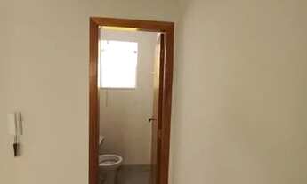 Imagem 2: Casa Geminada com Entrada Coletiva, 02 quartos, 01 Vaga, Piratininga!