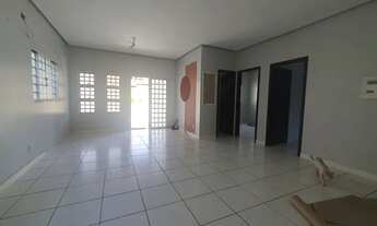 Imagem: Aluga-se casa com 03 quartos, bairro Santa