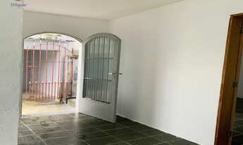 Imagem 2: Casa Assobradada no Bairro do Mandaqui com 02 Dormitórios e 1 Banheiro