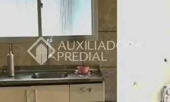 Imagem 4: Amplo apartamento com 2 quartos e sacada em L