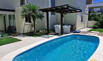 Imagem 7: Casa encantadora em condomínio com lazer e conforto em Florianópolis