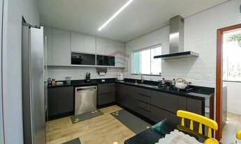 Imagem 5: Casa à venda com 220m², 5 quartos e 4 vagas