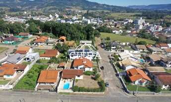 Imagem 7: Casa de Alvenaria - Venda - 03 dormitórios - 600m2 - Rua Carlos Eckelberg - Centro - Lontr