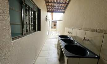 Imagem 4: Casa residencial com 4 quartos disponível para locação no bairro Cidade Jardim em Uberlând