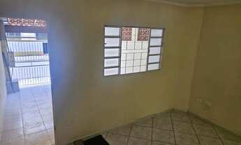 Imagem 7: Sobrado para aluguel possui 90 metros quadrados com 2 quartos