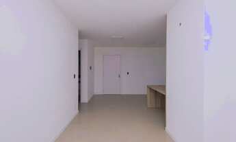 Imagem 7: Apartamento para locação com 2 quartos (1 suíte), cozinha planejada, ar-condicionado, saca