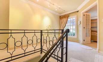 Imagem 4: São Lourenço, Casa triplex, desocupada, com local para elevador de carga, condomínio São