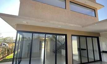 Imagem 5: Sobrado de alto padrão com piscina no Terras Alpha 2 Frente para praça