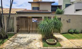 Imagem: Casa Espaçosa c/ Piscina e Garagem para