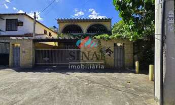 Imagem: Casa independente com 4 Quartos, Terraço