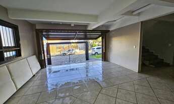 Imagem 5: Imóvel para venda tem 223 metros quadrados com 3 quartos em De Lazzer - Caxias do Sul - RS