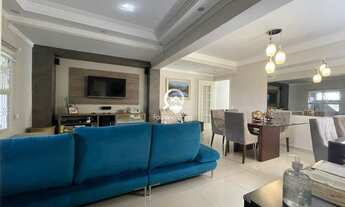 Imagem 2: Lindo sobrado a venda com 3 quartos sendo 1 suíte, completo de planejados, vaga coberta e