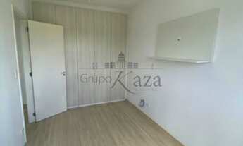 Imagem 6: Apartamento a venda Vila Tatetuba 2 dormitórios, sacada com sol da manhã, vista livre e 1