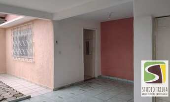 Imagem: Casa à venda com casa principal e nos fundos