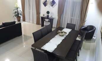 Imagem 5: Casa de condomínio sobrado para venda tem 180 metros quadrados com 4 quartos