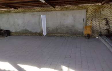 Imagem 3: Vendo terreno em Capim Macio com uma Escola edificada no local