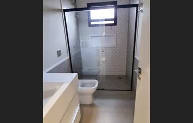 Imagem 4: REF 706 - Residência à venda no Cond Jd. de Renoir