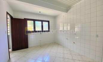 Imagem 3: Casa para venda tem 229 metros quadrados com 3 quartos em Ideal - Novo Hamburgo - RS