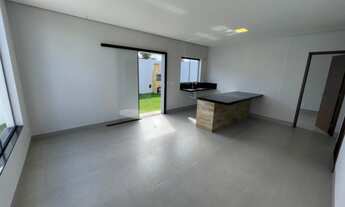 Imagem 2: Casa nova com 3/4 sendo uma suíte com estrutura para sobrado