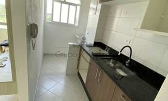 Imagem 2: Apartamento a venda Vila Tatetuba 2 dormitórios, sacada com sol da manhã, vista livre e 1