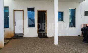 Imagem 6: Excelente casa estilo sobrado no Bairro Daniel Fonseca em Uberlândia