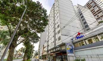 Imagem: Alto dos Passos, quarto e sala com elevador