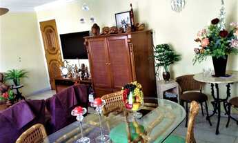 Imagem 2: More neste amplo apartamento. São 3 dormitórios 1 suíte. A venda no Pacaembu!