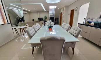 Imagem 4: Sobrado para venda possui 303 metros quadrados com 5 quartos em Cidade Nova - Manaus - AM