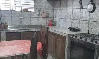 Imagem 3: Casa de esquina na Marambaia