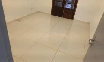 Imagem 2: Casa de fundos / proximo metro loefgreen