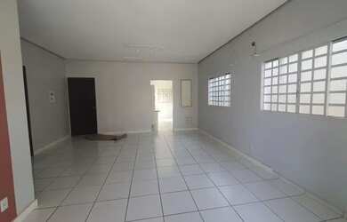 Imagem 5: Aluga-se casa com 03 quartos, bairro Santa Inês