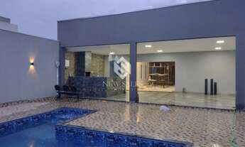 Imagem: Linda casa com quatro quartos no Res. Portal