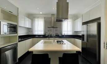 Imagem 7: JUNTO CLUBE PINHEIROS - IMPECÁVEL - 400 M2 ÚTEIS - QUADRA DE TÊNIS