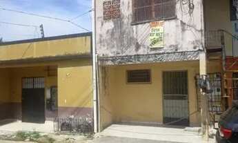 Imagem: Aluga-se uma Kit-Net à 100 metros da Avenida