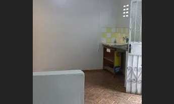 Imagem 4: Kitinet pertinho do fuxico Com 1 e com 2 quartos disponivel