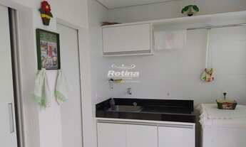 Imagem 5: Casa Condomínio Fechado para aluguel, 3 quartos, 3 suítes, 4 vagas, Aclimação - Uberlândia