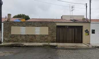 Imagem 2: Casa no aeroporto