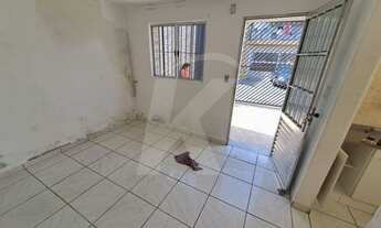 Imagem 4: Casa com 1 quarto, Sala, Cozinha, banheiro, área de Serviço, 01 Vaga