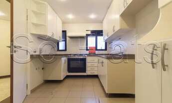 Imagem 8: Residencial Jardim Europa, ficando no Morumbi para locação contendo 290m², 4 dorms e 4 vag