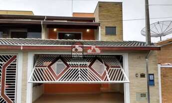 Imagem: Casa Sobrado Padrão em Pindamonhangaba