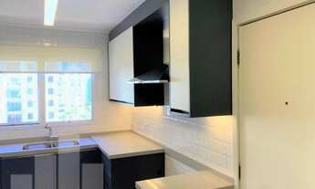 Imagem 7: Itaim Bibi - Excelente apartamento todo reformado. Três suítes e três vagas. 198 m² úteis