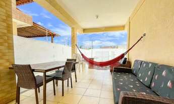 Imagem 4: Oportunidade Única! Imóvel Amplo e Versátil: Residencial e Comercial em Posição Leste!