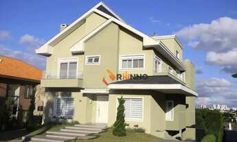 Imagem: Casa com 5 quartos, 2 suítes, 617 m² no