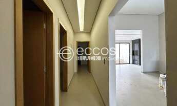 Imagem 6: Casa à venda, 3 quartos, 1 suíte, 4 vagas, Novo Mundo - Uberlândia/MG