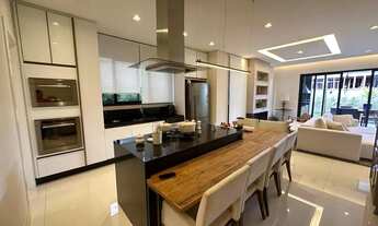 Imagem 7: Casa térrea mobiliada para aluguel e venda em Alphaville com 230m² com 3 suítes