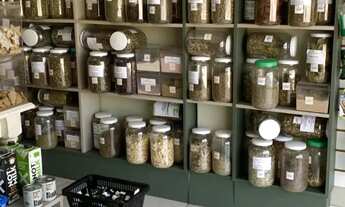 Imagem: VENDE-SE LOJA DE PRODUTOS NATURAIS - PORTEIRA